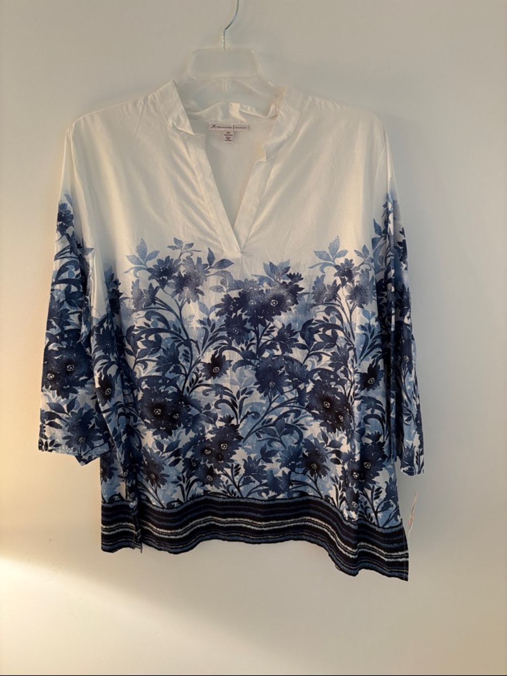 JM Collection White and Blue Floral V-Neck Tunic Top